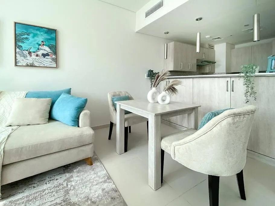 1 Bedroom 65M2, Infinity Pool, West Beach, Up To 4 Guests Dubai Apartment